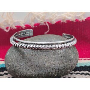 Vintage Navajo Tahe Sterling Silver Braided Cuff Bracelet 18.7g Size 6.75 Unisex
